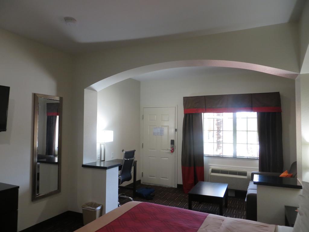Econo Lodge Inn & Suites Houston Nw-Cy-Fair Jersey Village Bagian luar foto